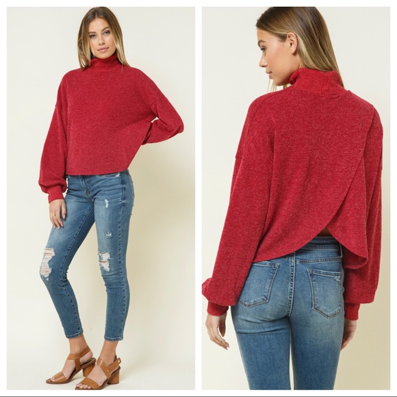 ShopEvelynne Tops - Absolutely Fabulous Split back Long Sleeves Top